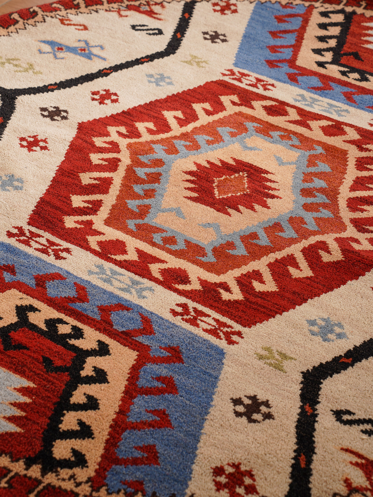 Bijar Hand Knotted Afghan Rug