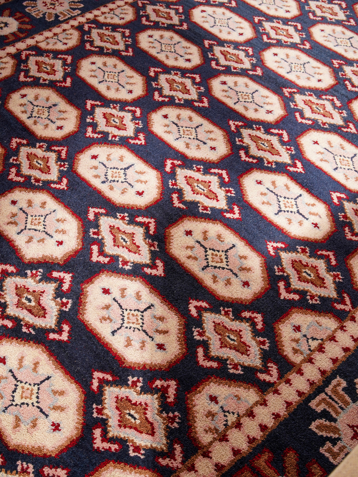 Bakhtiari Hand Knotted Afghan Rug