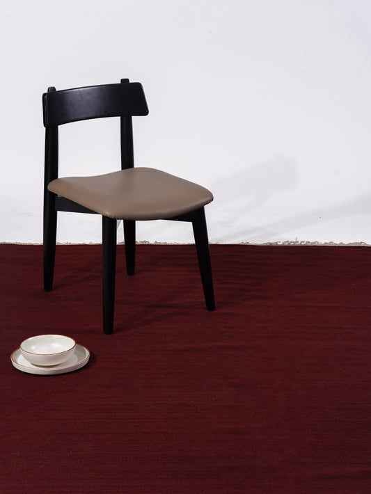 hand-woven-flat-weave-kilim-wool-solid-burgundy-rug-side-1