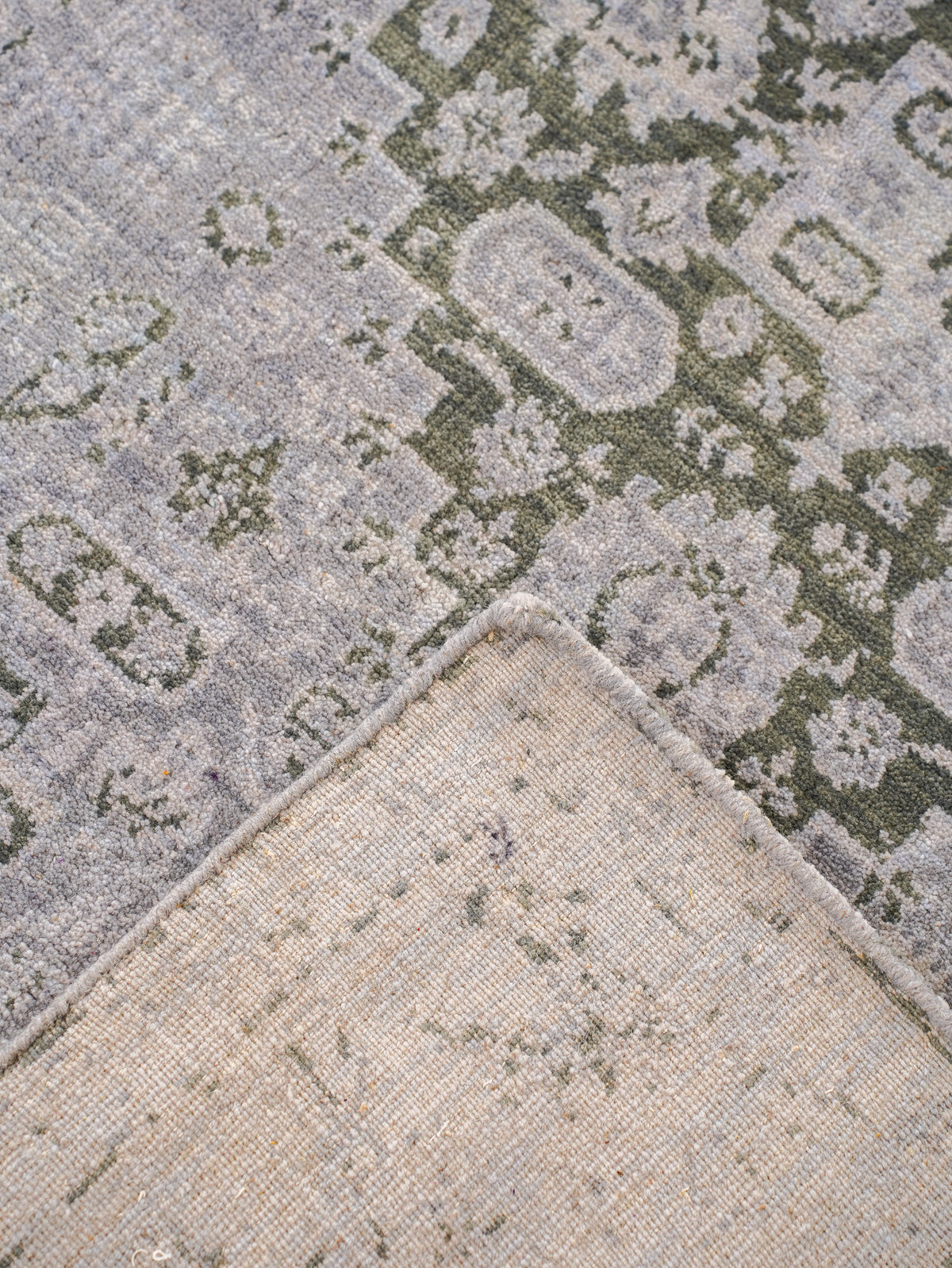 Hand Knotted Wool Oriental Silver Green Area Rug