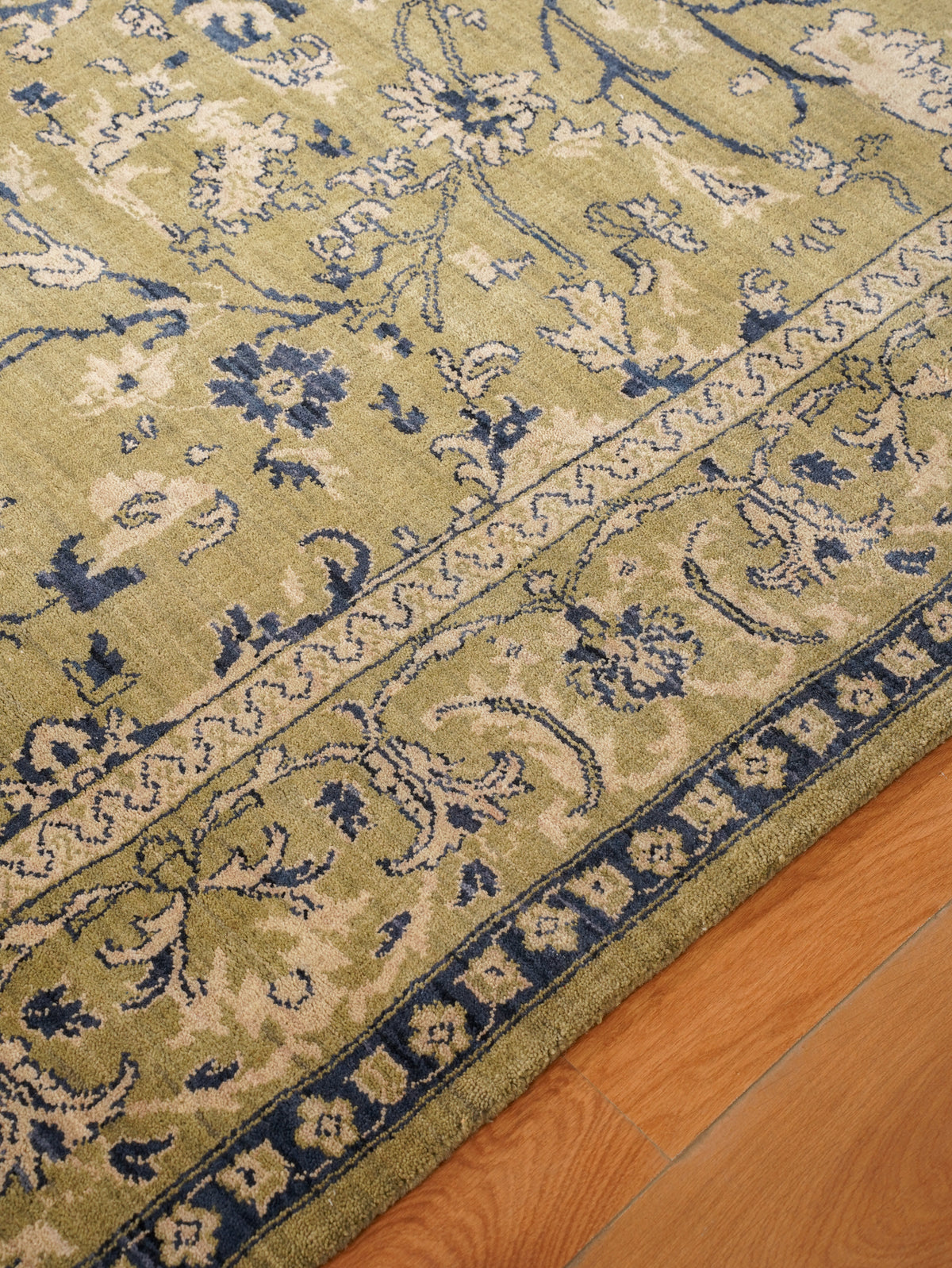 Olive Hand Knotted Wool Oriental Area Rug