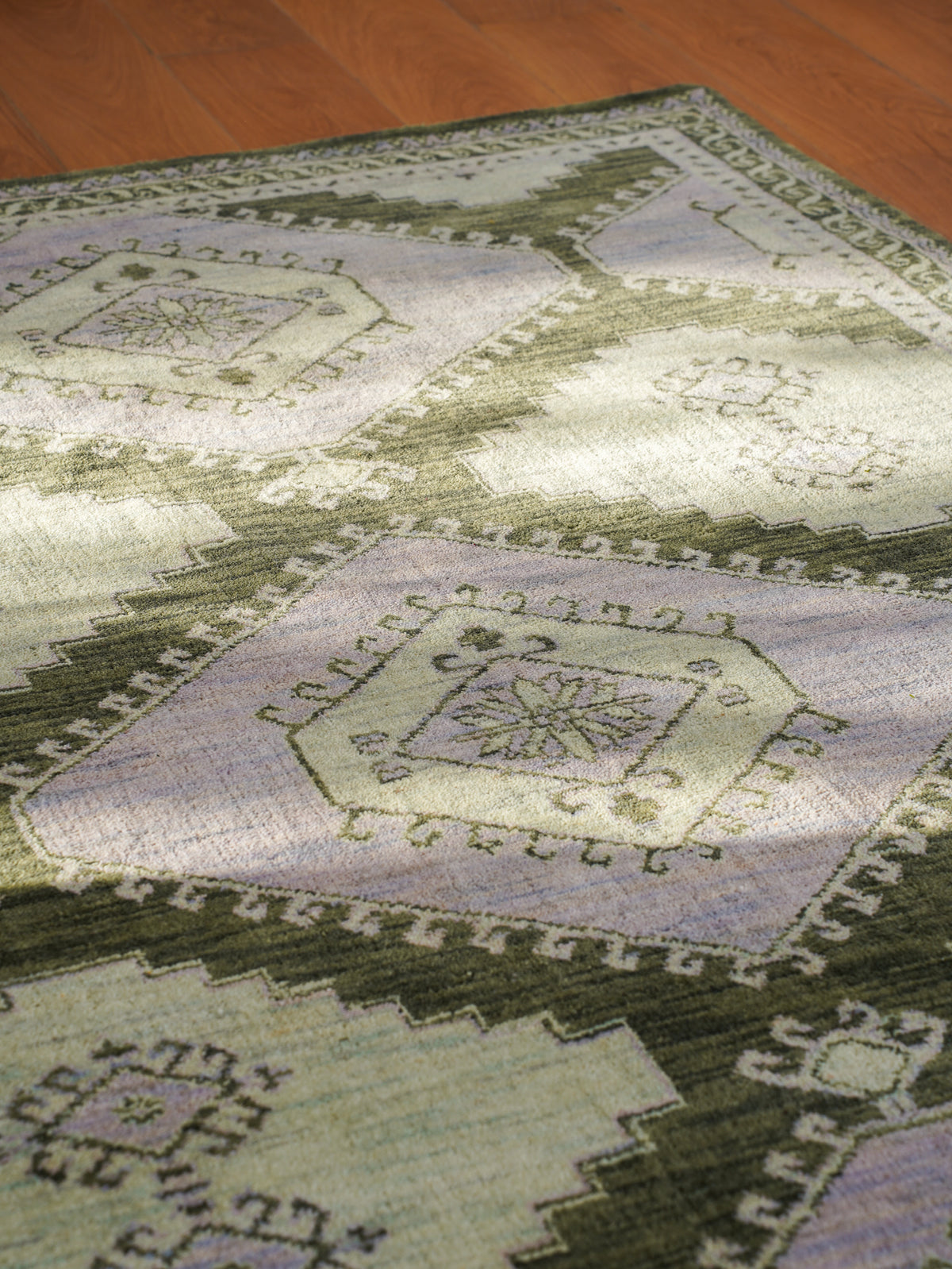 Hand Knotted Wool Oriental Light Green Area Rug