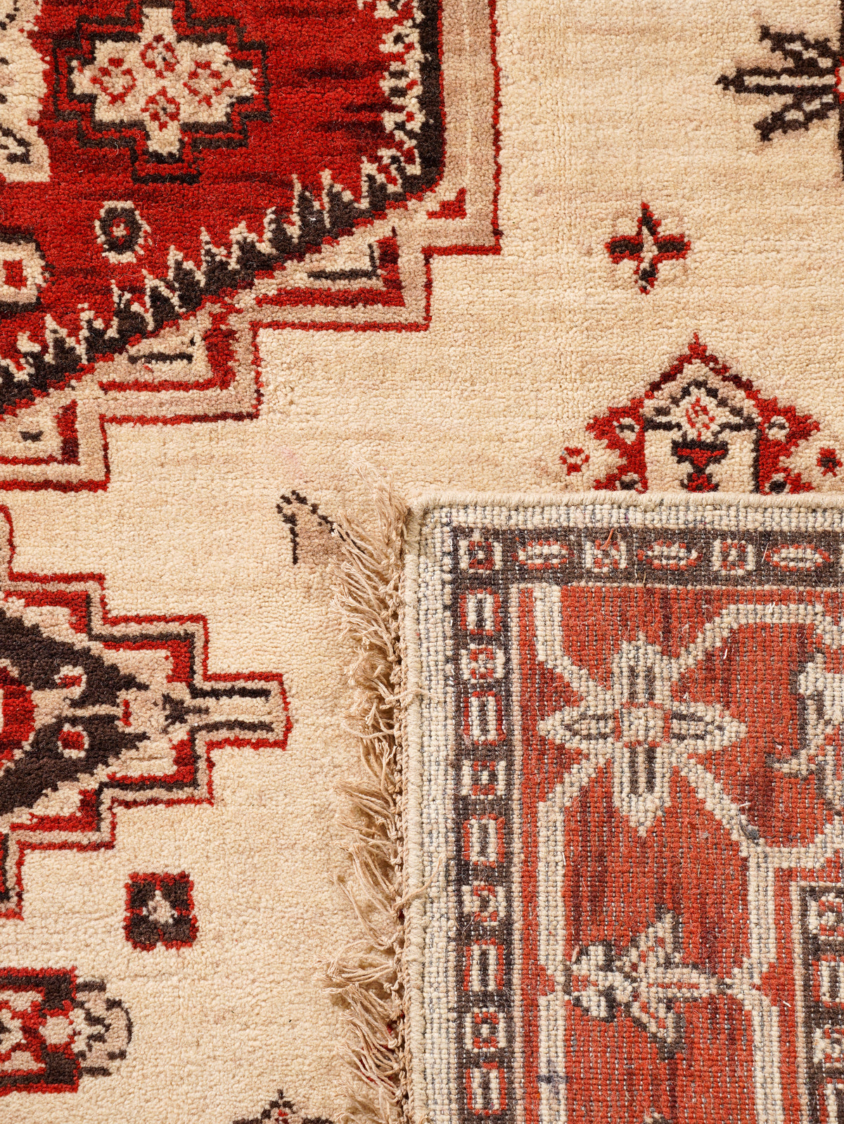 Crimson Heritage Hand knotted wool Rug
