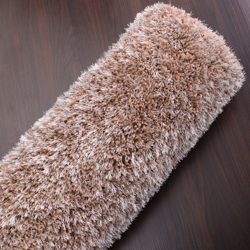 hand-tufted-shag-polyester-runner-rug-solid-beige-closeup 4
