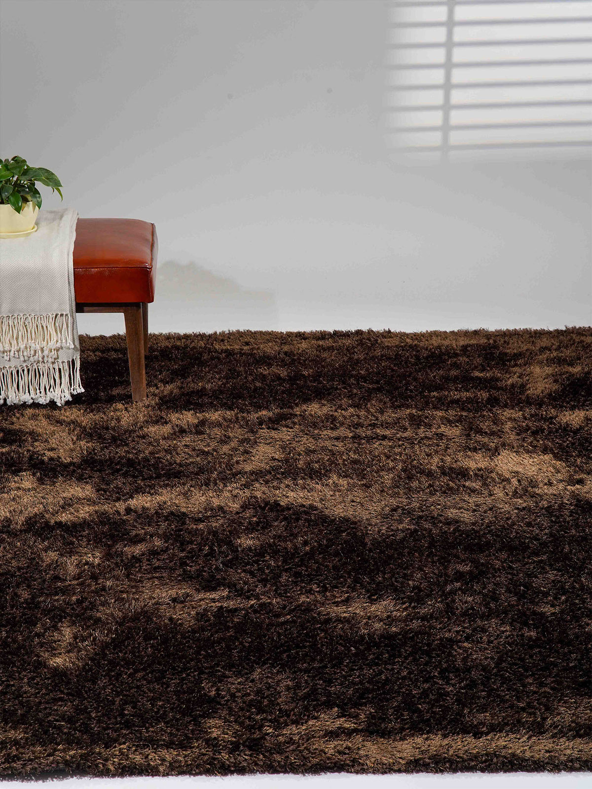 hand-tufted-shag-polyester-area-rug-solid-brown-side 2