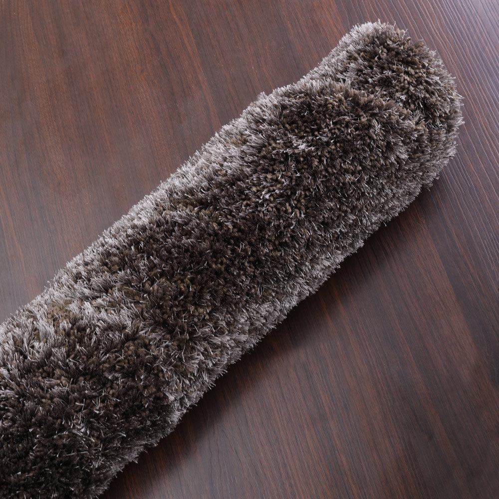 hand-tufted-shag-polyester-round-rug-solid-beige-gray-closeup 4