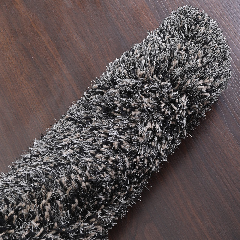hand-tufted-shag-polyester-round-rug-solid-black-silver-closeup 4