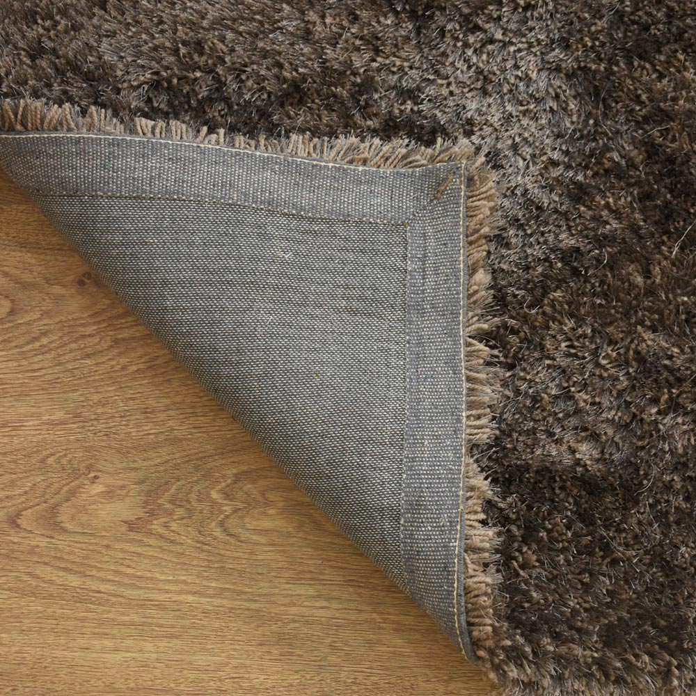 hand-tufted-shag-polyester-solid-dark-brown-rug-closeup-3