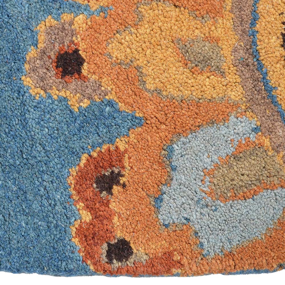 hand-tufted-floral-light-blue-rug-closeup-2