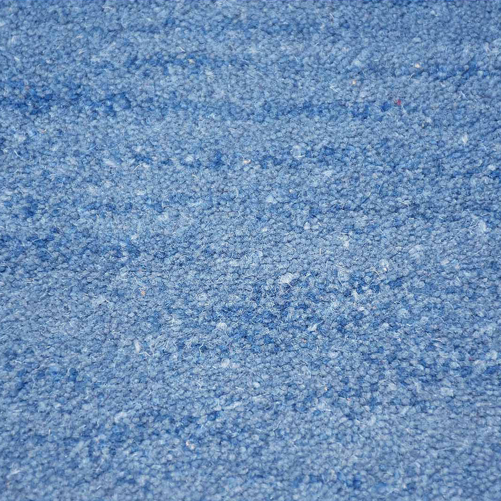 hand-tufted-wool-area-rug-contemporary-blue-closeup-3