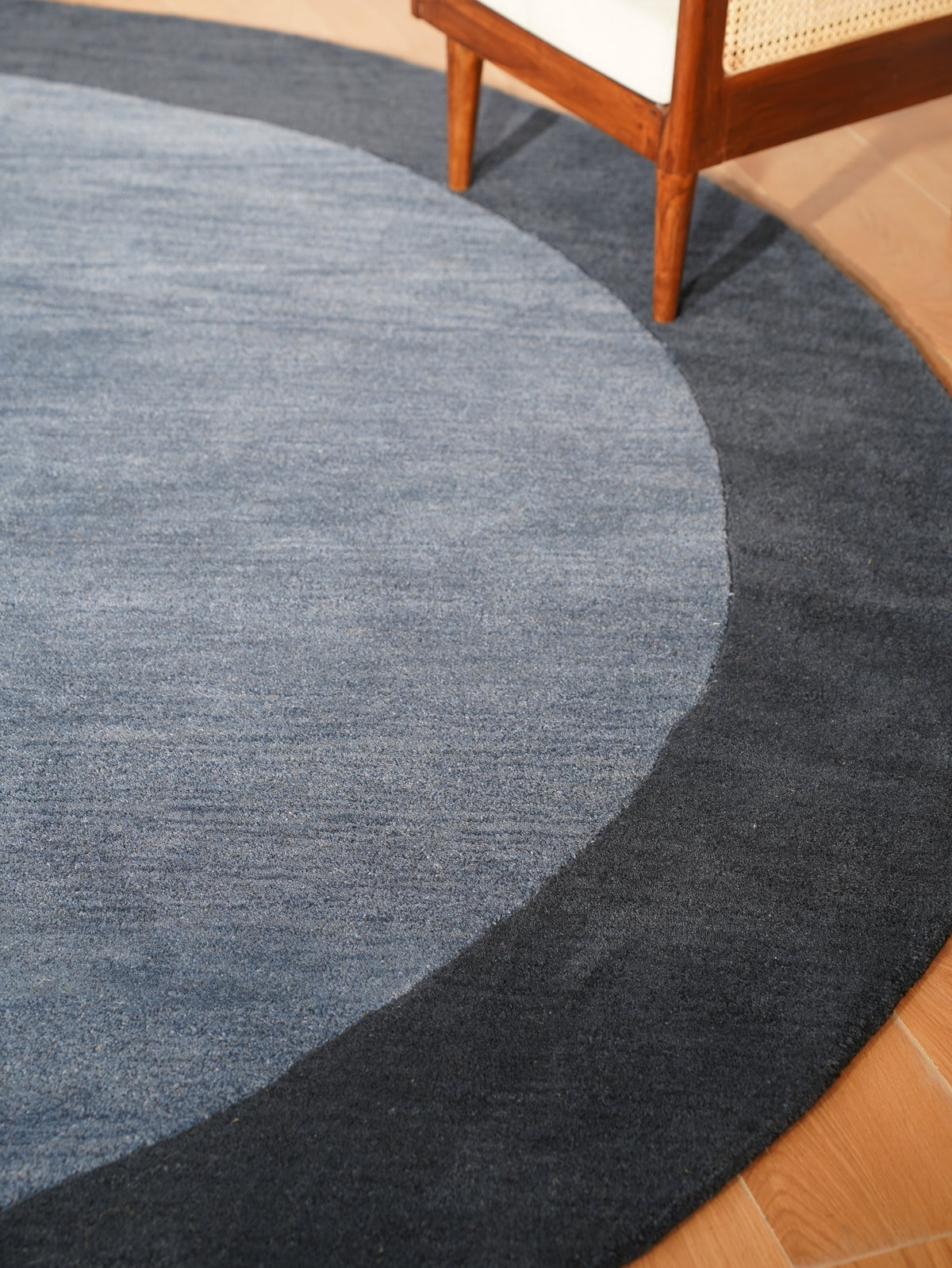 Cutting-edge Hand Tufted Rug