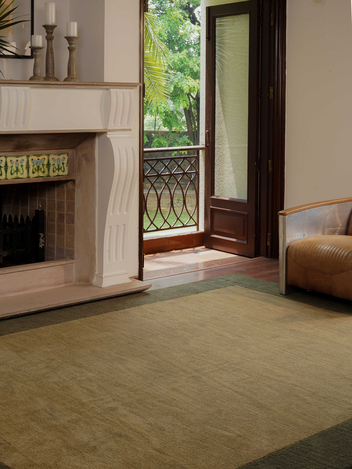 hand-knotted-wool-contemporary-green-rug-side-1