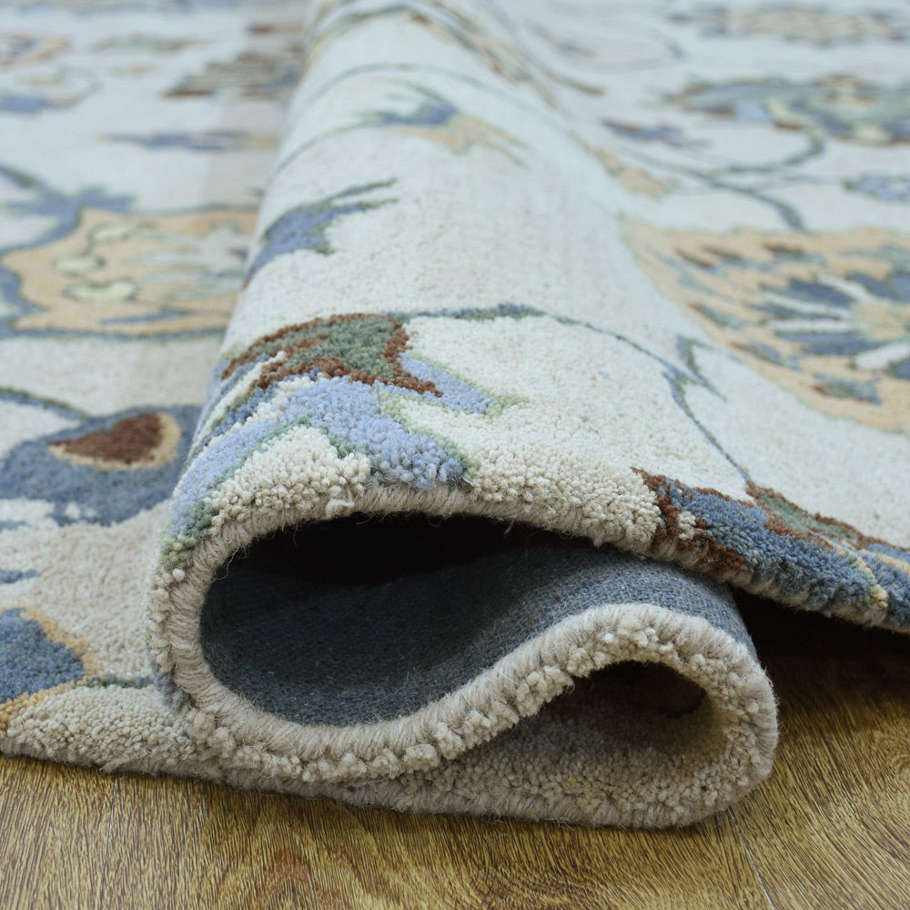 hand-knotted-wool-floral-cream-round-rug-closeup-5