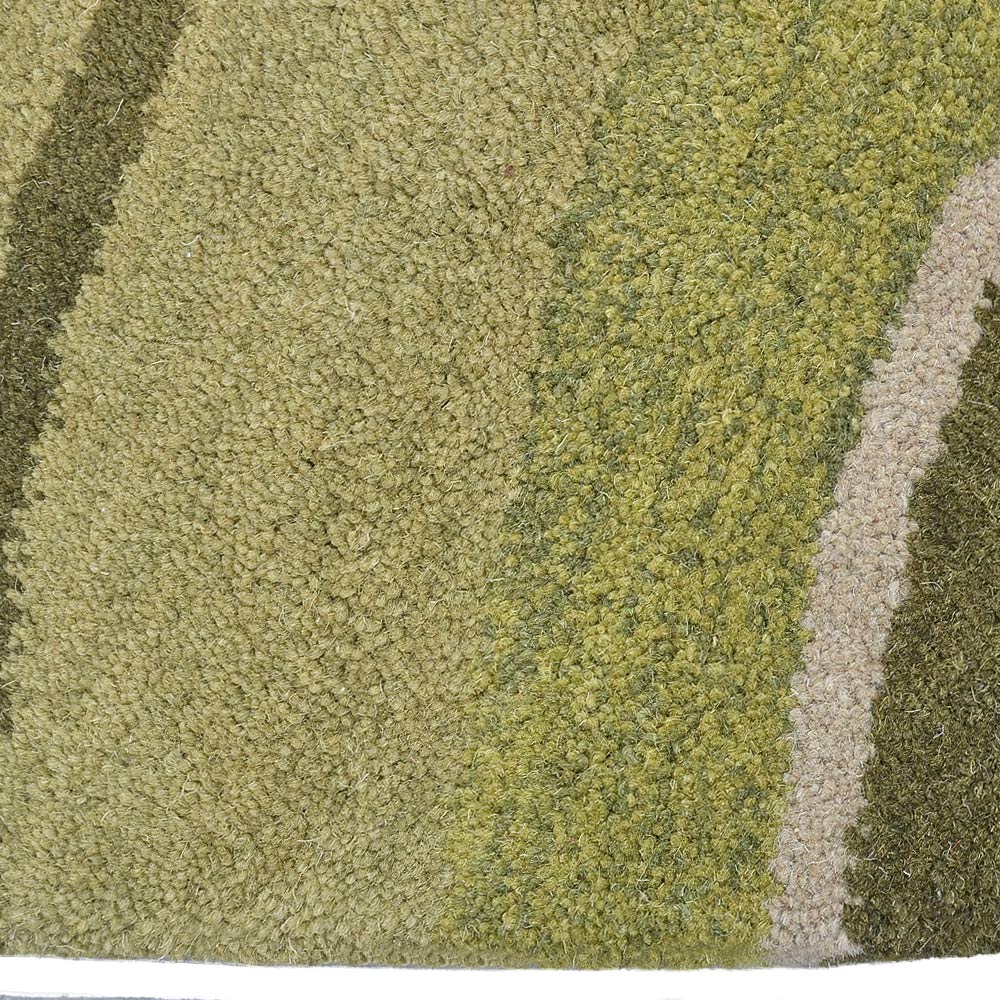 hand-tufted-wool-round-rug-abstract-green-closeup-2
