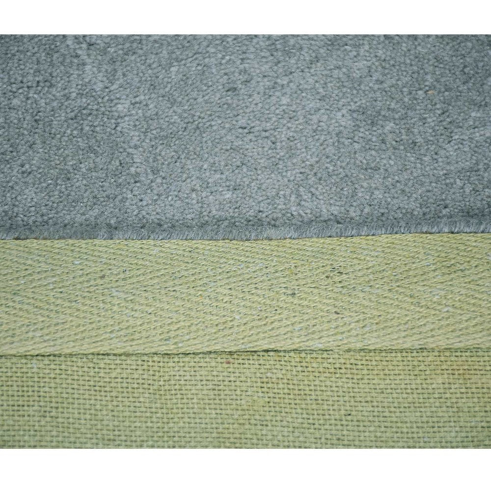 hand-tufted-wool-area-rug-contemporary-beige-gray-closeup 3
