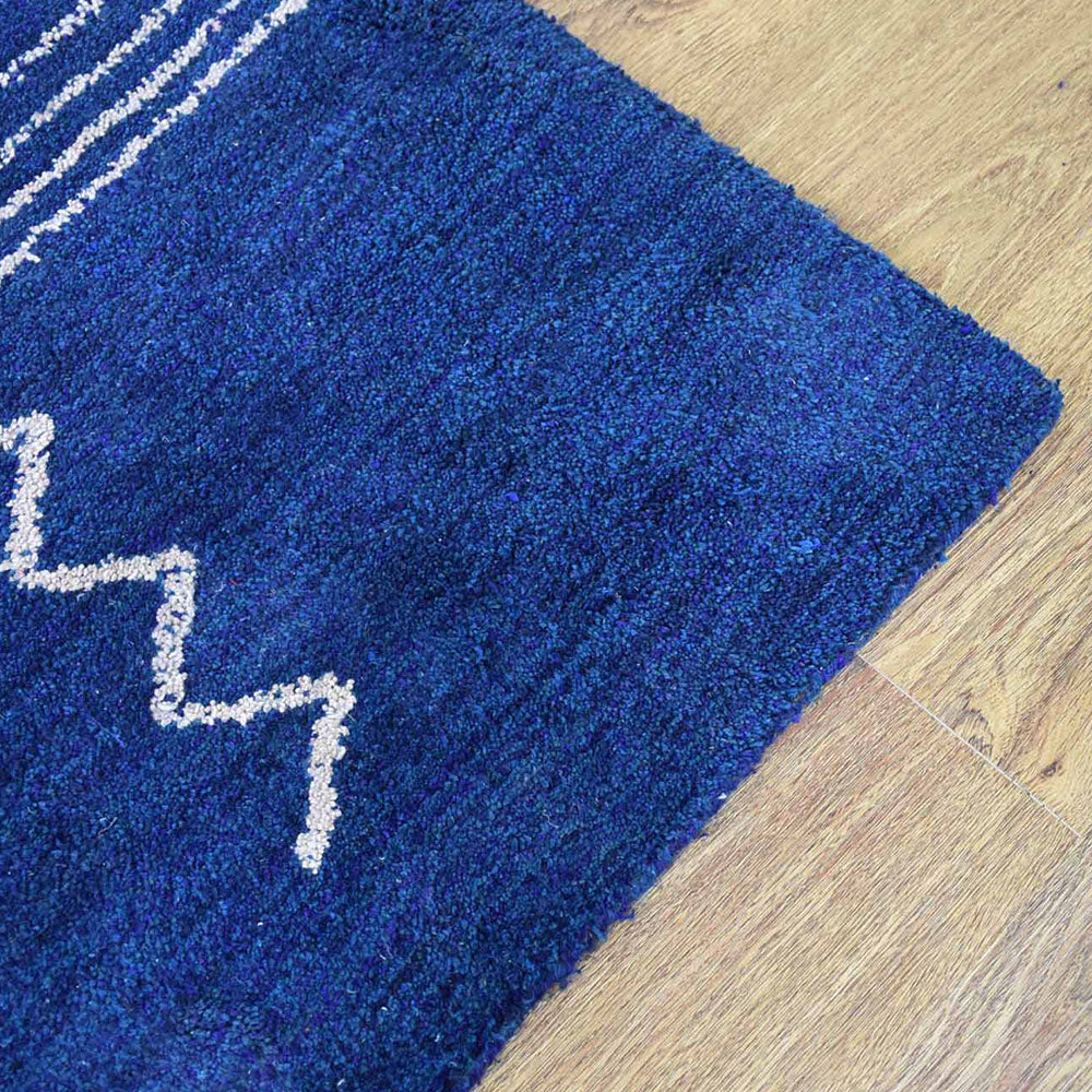 hand-knotted-loom-silk-blue-beige-area-rug-closeup -2