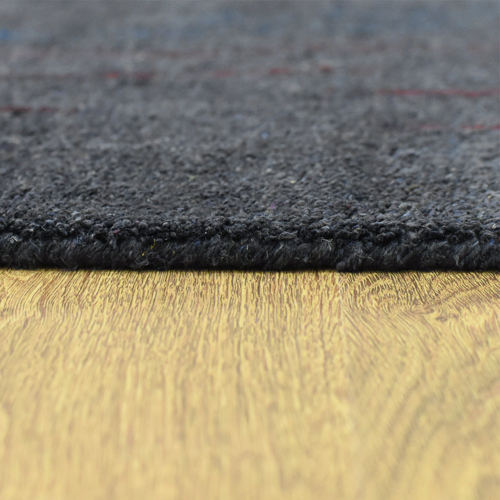 hand-knotted-silk-contemporary-charcoal-red-rug-closeup-4