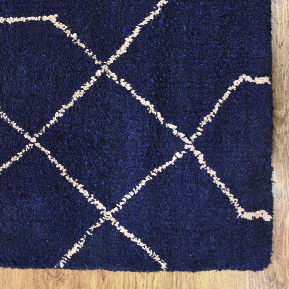 hand-knotted-dark-blue-white-geometric-rug-closeup-2