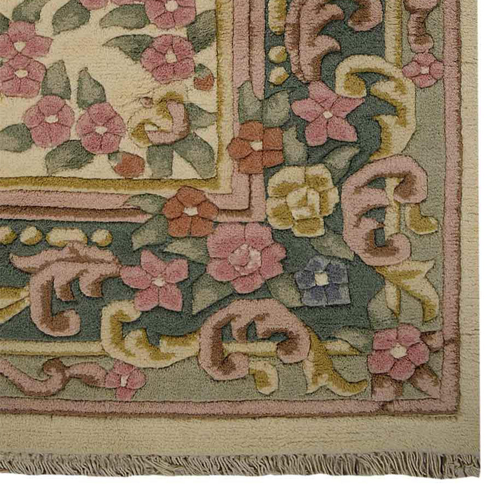 hand-knotted-persian-wool-ivory-green-area-rug-closeup-1