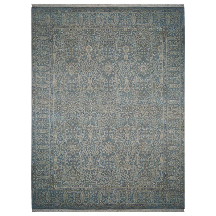 Lustrous Hand Knotted Persian Rug