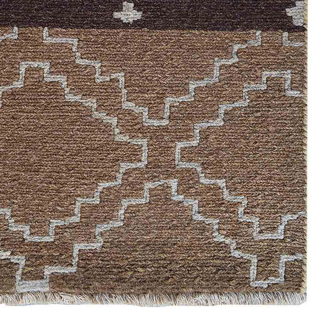 hand-knotted-sumak-beige-brown-oriental-rug-closeup-1