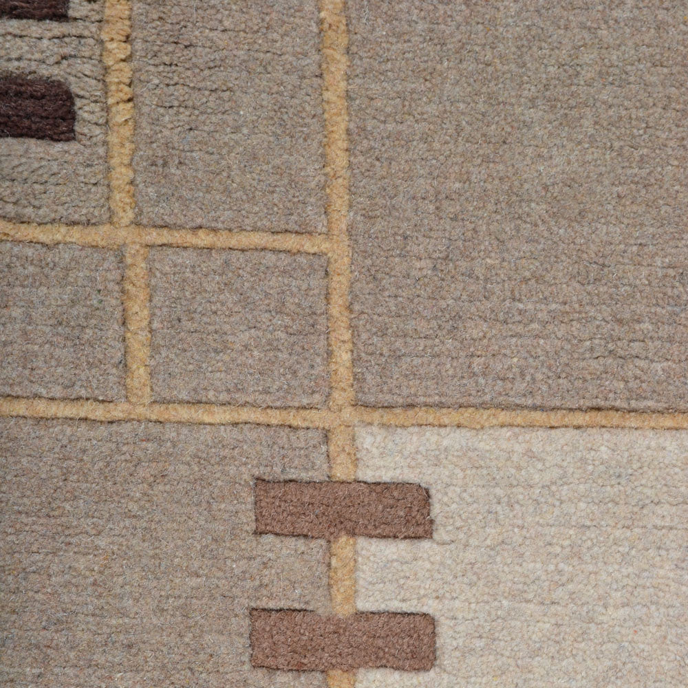 hand-knotted-tibbati-wool-beige-area-rug-closeup-3