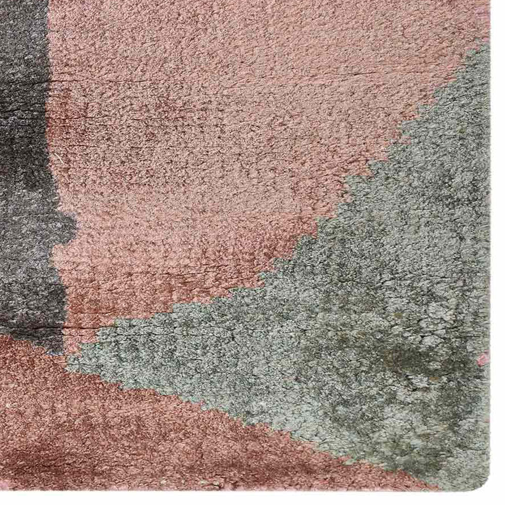 Dreams Eastern Hand Knotted Rug
