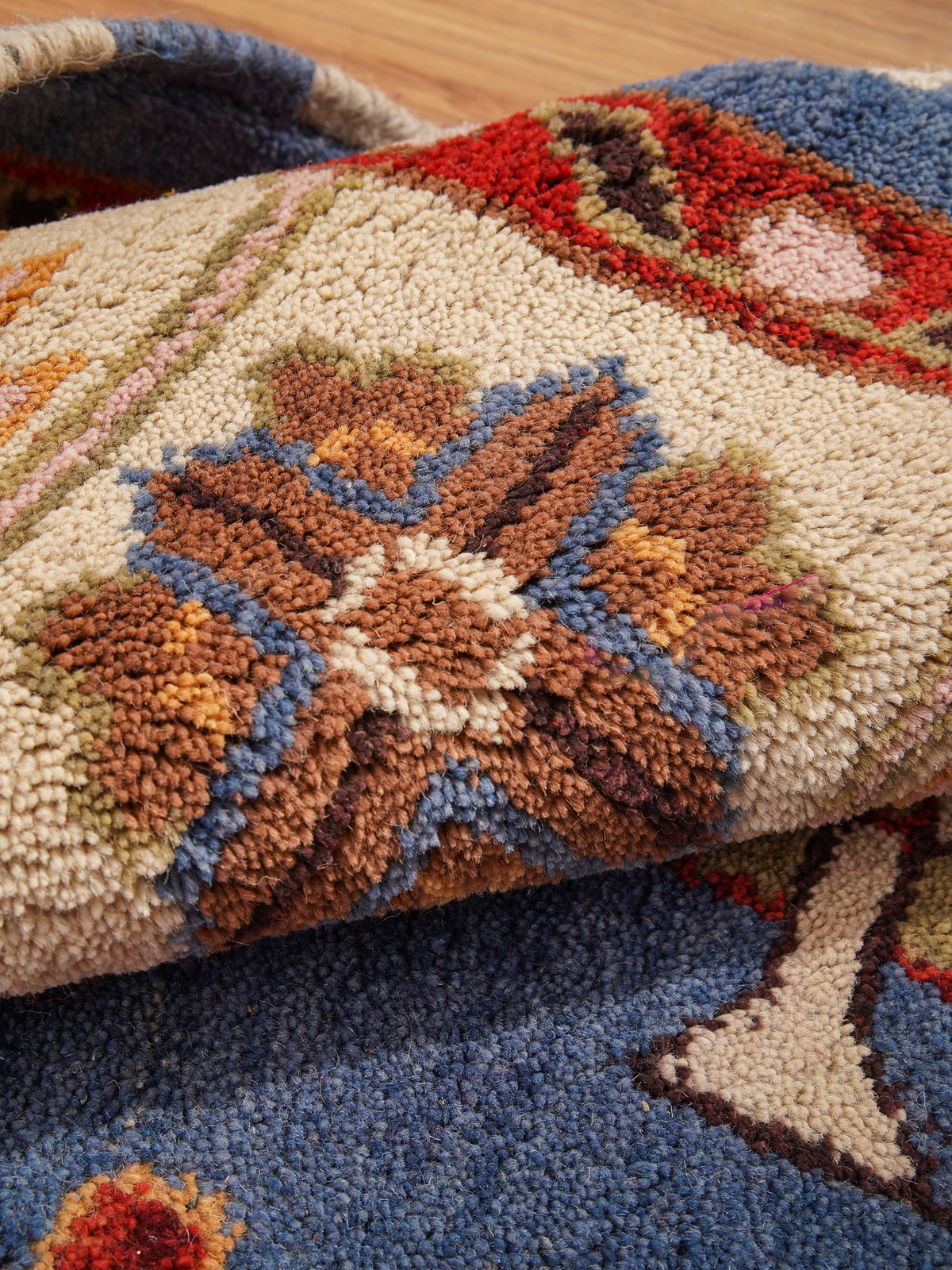 Sardarabad Hand Knotted Afghan Rug