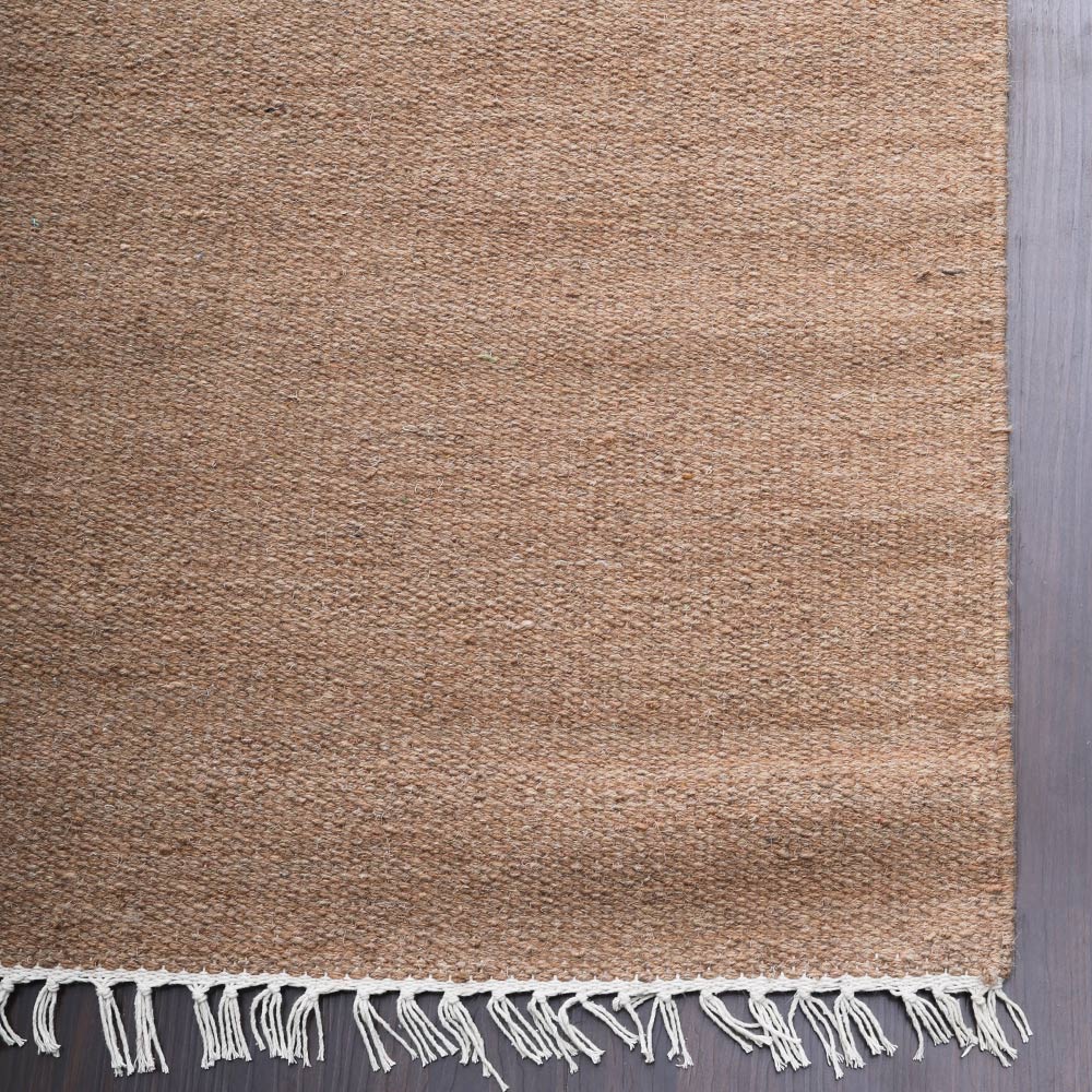 hand-woven-flat-weave-wool-solid-light-brown-runner-rug-closeup-2