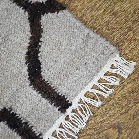 Hand Woven Flat Weave Kilim Wool Rectangle Area Rug Contemporary White Brown D00129