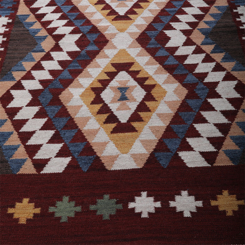 FormaFusion Hand Woven Rug