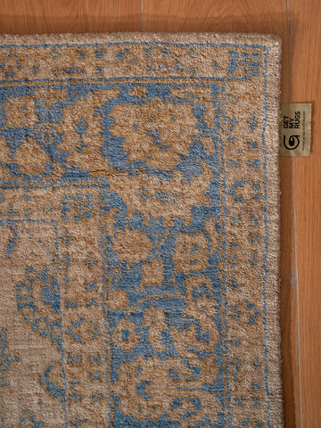 Classic Azure Hand Knotted Wool Oriental Area Rug