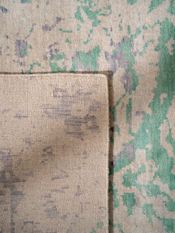 Meadow Haze Hand Knotted Wool Oriental Area Rug