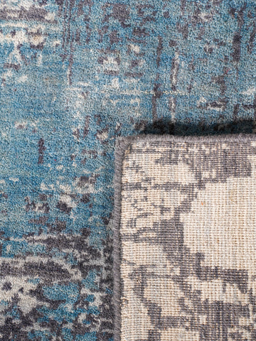 Azure Medallion Hand Knotted Wool Oriental Area Rug