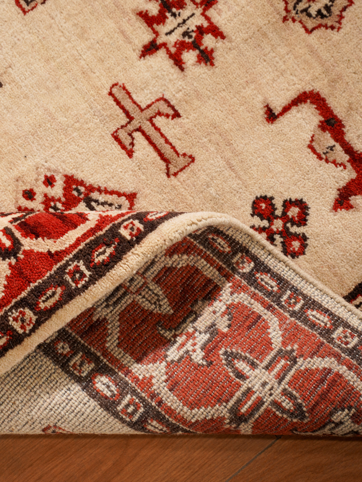 Crimson Heritage Hand knotted wool Rug