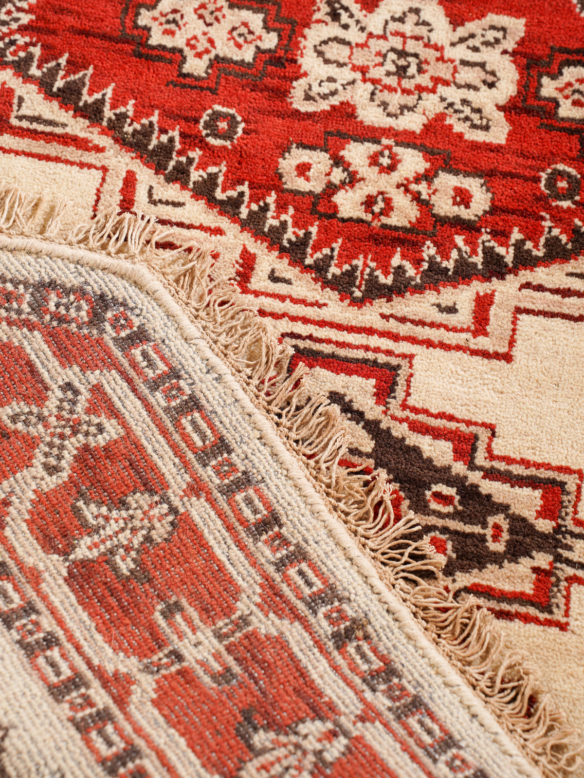 Crimson Heritage Hand knotted wool Rug