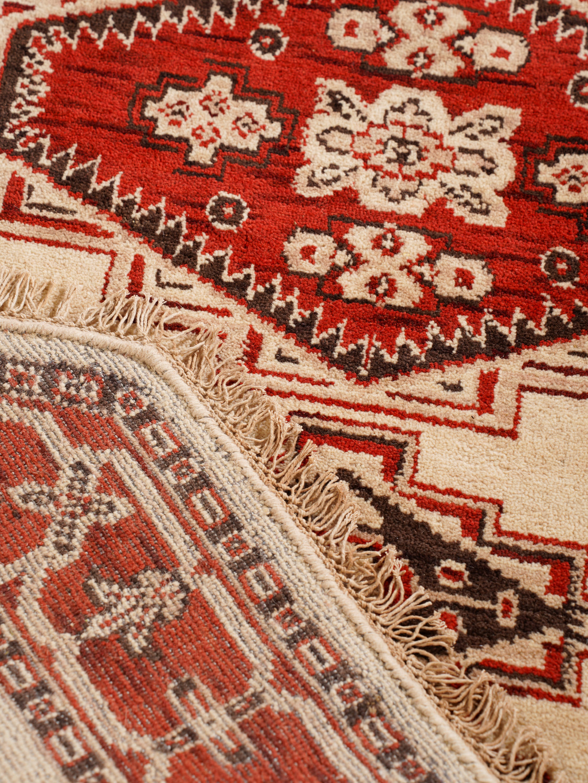 Crimson Heritage Hand knotted wool Rug