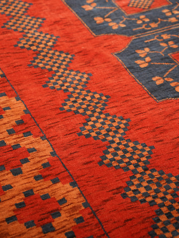Classic Ethnic Medallion Rug with Border Design – Warm Tones