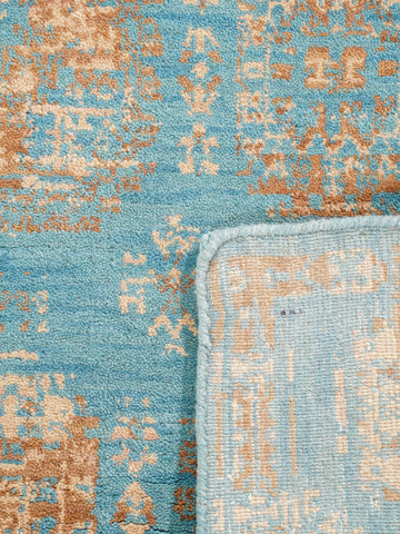Light Blue Oriental Medallion Area Rug