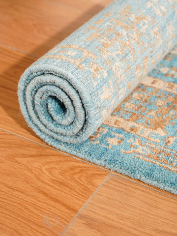 Light Blue Oriental Medallion Area Rug
