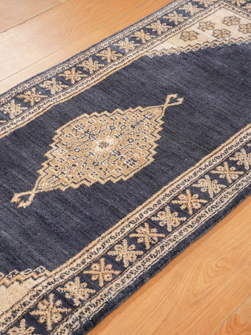 Blue & Beige Oriental Diamond Medallion Rug