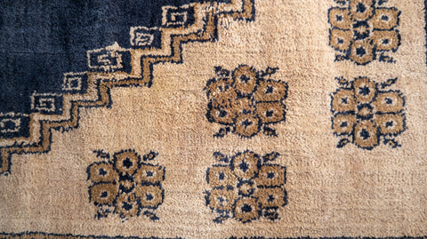 Blue & Beige Oriental Diamond Medallion Rug