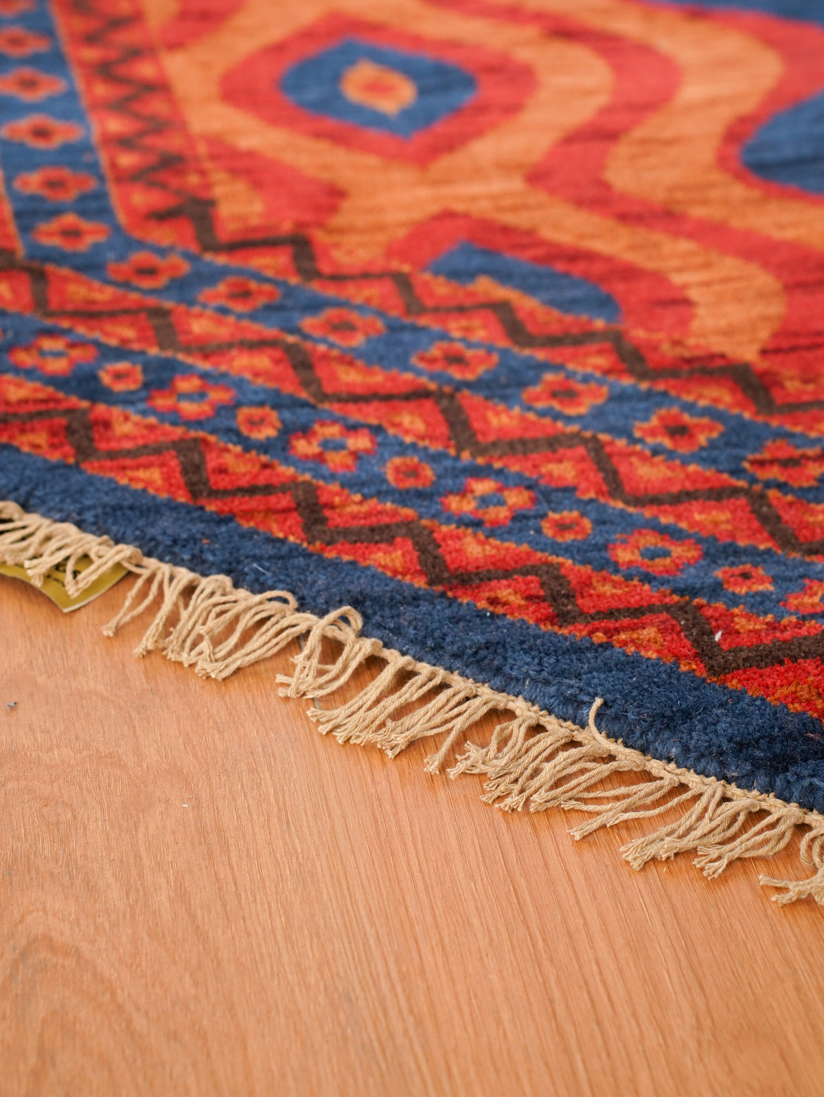 Handmade Oriental Wool Area Rug – Multicolor