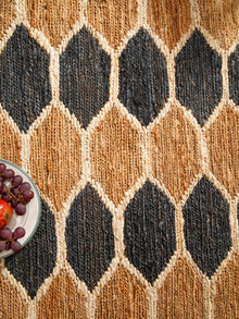 Hexa Hand Knotted Rug