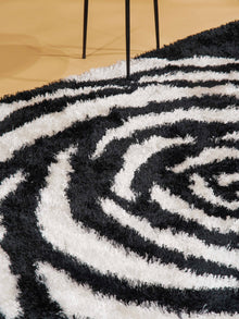 Black Rose Floral Hand Tufted Rug