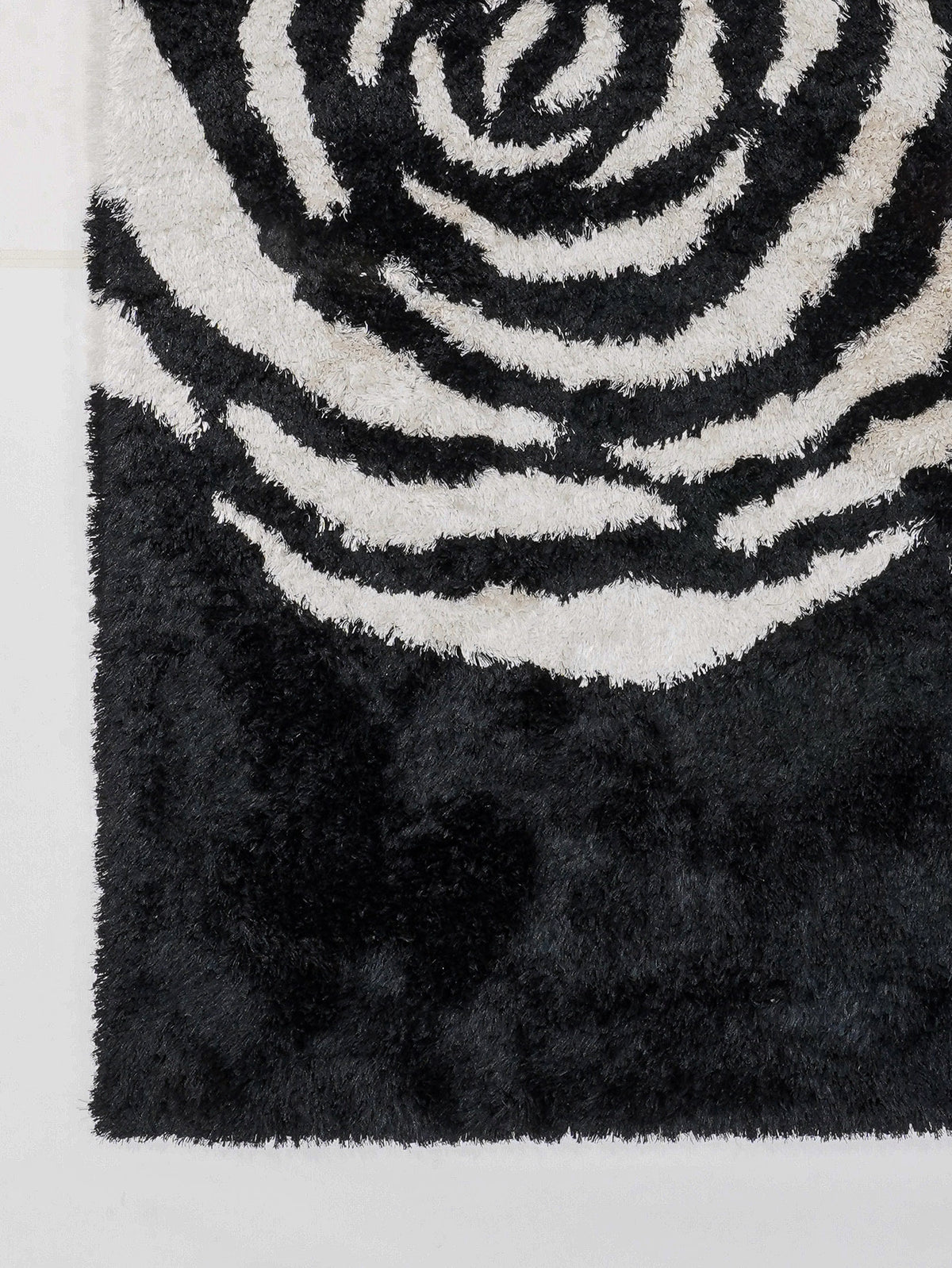 Black Rose Floral Hand Tufted Rug