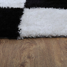 Maze-like Hand Tufted Rug
