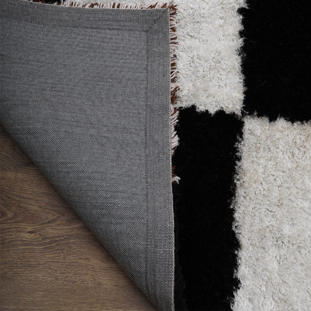 Maze-like Hand Tufted Rug