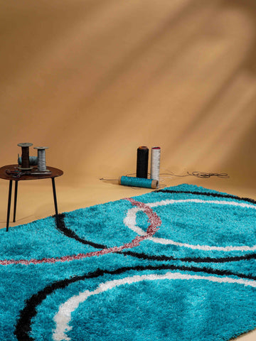 Zigzagging Hand Tufted Rug