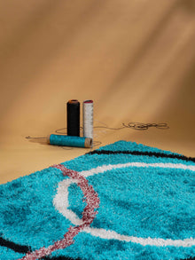 Zigzagging Hand Tufted Rug